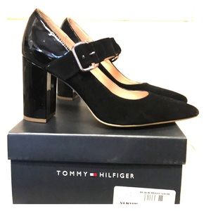 tommy hilfiger black pumps